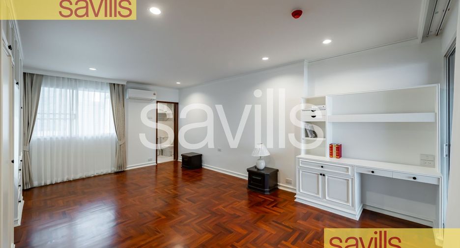 For rent 4 bedrooms condo in Khlong Toei, Bangkok