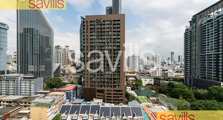 For rent 4 bedrooms condo in Khlong Toei, Bangkok