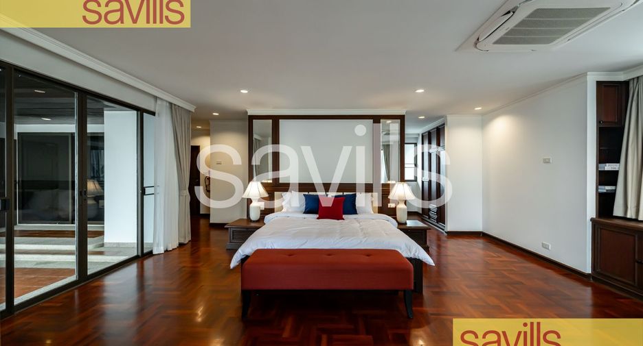 For rent 4 bedrooms condo in Khlong Toei, Bangkok