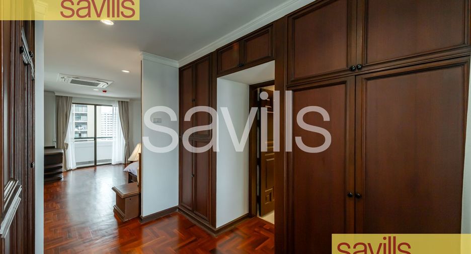 For rent 4 bedrooms condo in Khlong Toei, Bangkok