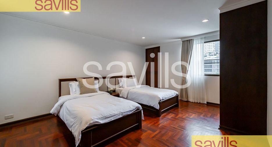 For rent 4 bedrooms condo in Khlong Toei, Bangkok