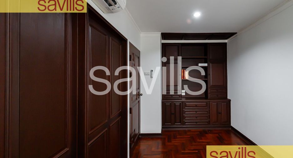 For rent 4 bedrooms condo in Khlong Toei, Bangkok