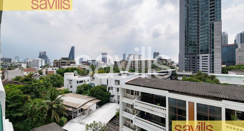 For rent 4 bedrooms condo in Khlong Toei, Bangkok