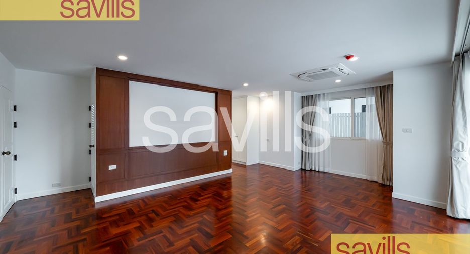 For rent 4 bedrooms condo in Khlong Toei, Bangkok