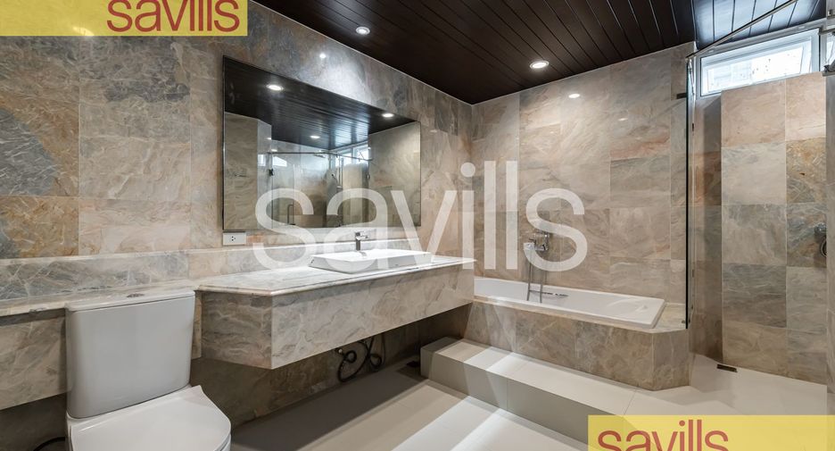 For rent 4 bedrooms condo in Khlong Toei, Bangkok