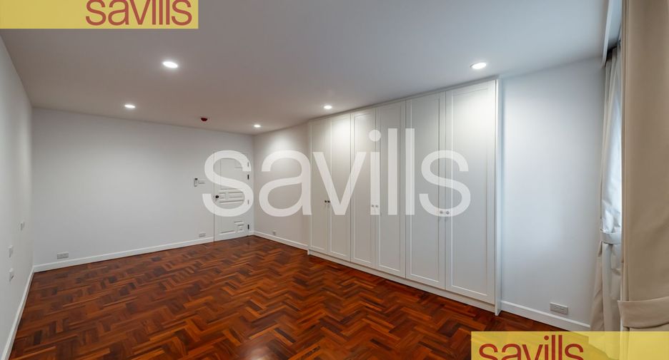 For rent 4 bedrooms condo in Khlong Toei, Bangkok