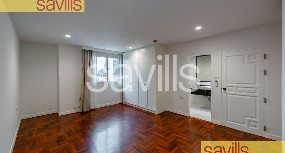 For rent 4 bedrooms condo in Khlong Toei, Bangkok