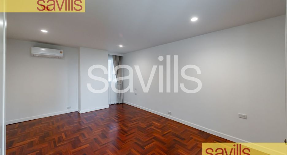 For rent 4 bedrooms condo in Khlong Toei, Bangkok