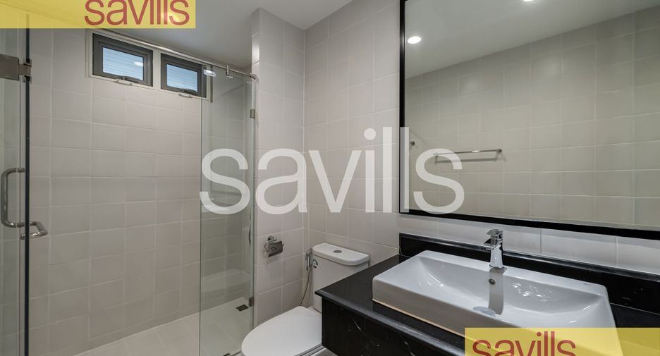 For rent 4 bedrooms condo in Khlong Toei, Bangkok