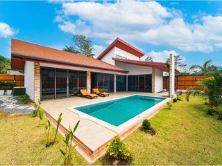 For sale 3 bedrooms villa in Ko Samui, Surat Thani