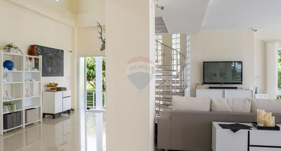 For rent 4 bedrooms villa in Ko Samui, Surat Thani