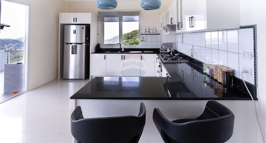 For rent 4 bedrooms villa in Ko Samui, Surat Thani