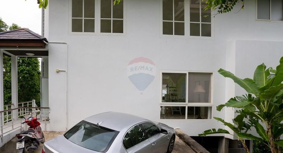 For rent 4 bedrooms villa in Ko Samui, Surat Thani