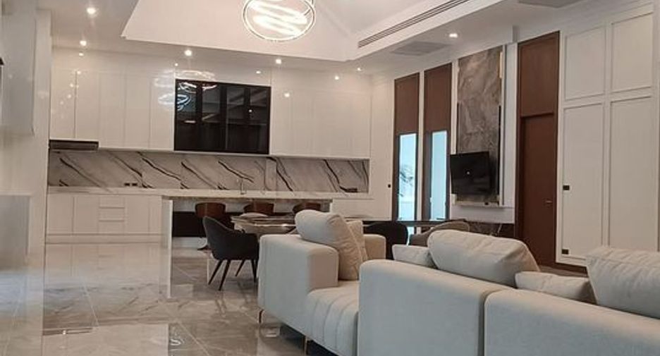 Villa zur Miete und zum Kauf mit 4 Zimmer in Bang Lamung, Chonburi