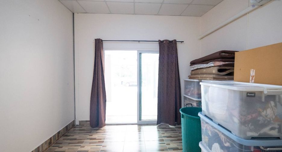 For sale 4 bedrooms house in Khlong Sam Wa, Bangkok