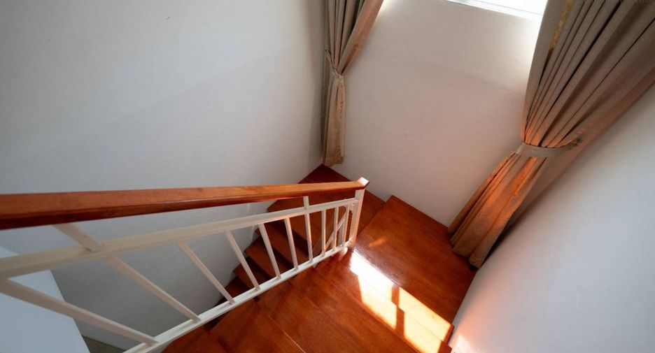For sale 4 bedrooms house in Khlong Sam Wa, Bangkok