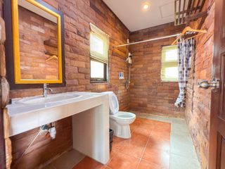 For rent 32 bedrooms hotel in Bang Lamung, Chonburi