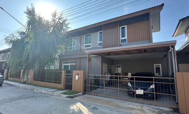 出售 3 卧室 独立屋 在 Lam Luk Ka, Pathum Thani