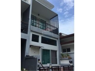 For sale 2 ベッドルーム townhouse in Ko Samui, Surat Thani