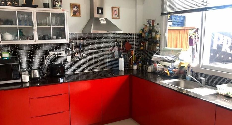 For sale 2 bedrooms townhouse in Ko Samui, Surat Thani