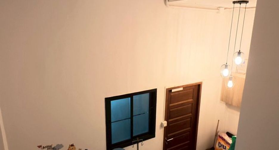 For rent 1 Beds retail Space in Si Racha, Chonburi