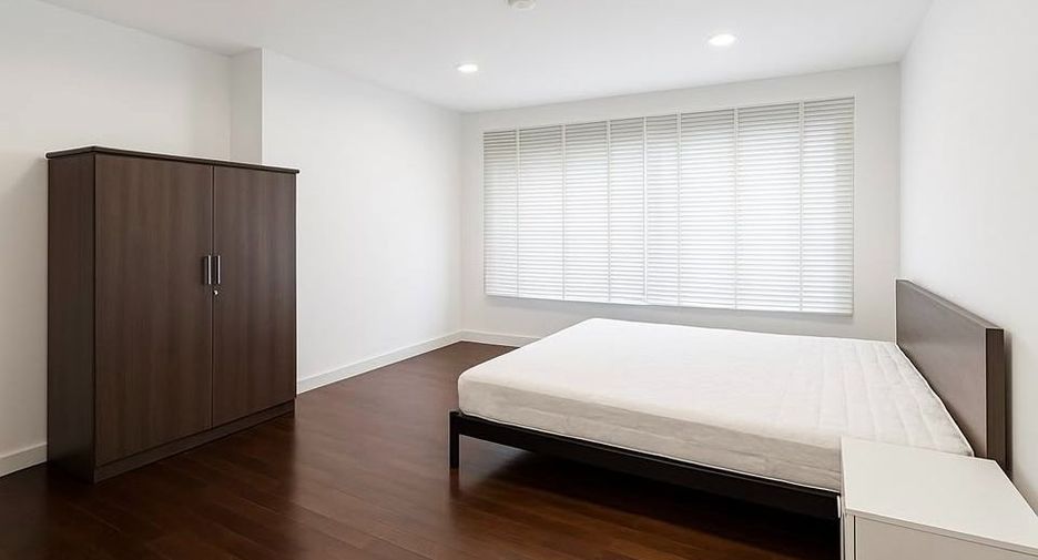 Wohnung zur Miete mit 4 Zimmer in Watthana, Bangkok
