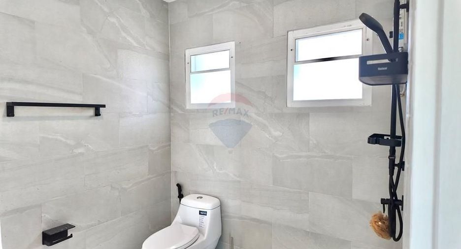 Продажа 3 спальни дом в Самуи, Сураттани