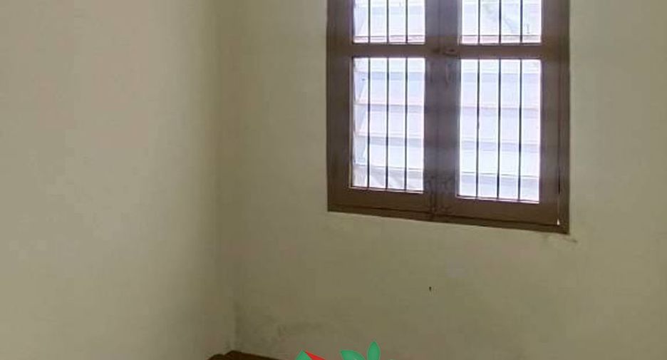 For sale 3 bedrooms retail Space in Samphanthawong, Bangkok