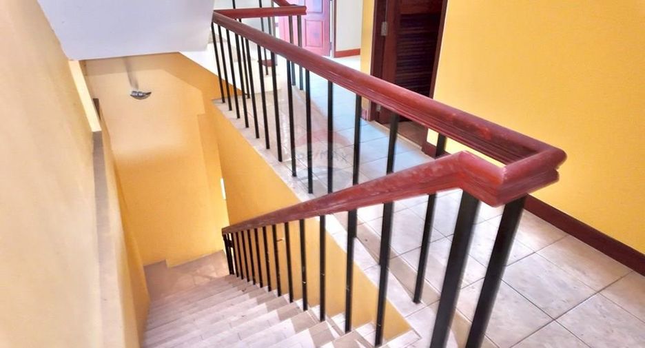 For rent 4 bedrooms retail Space in Ko Samui, Surat Thani