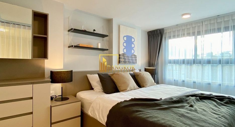 For rent 2 bedrooms condo in Huai Khwang, Bangkok