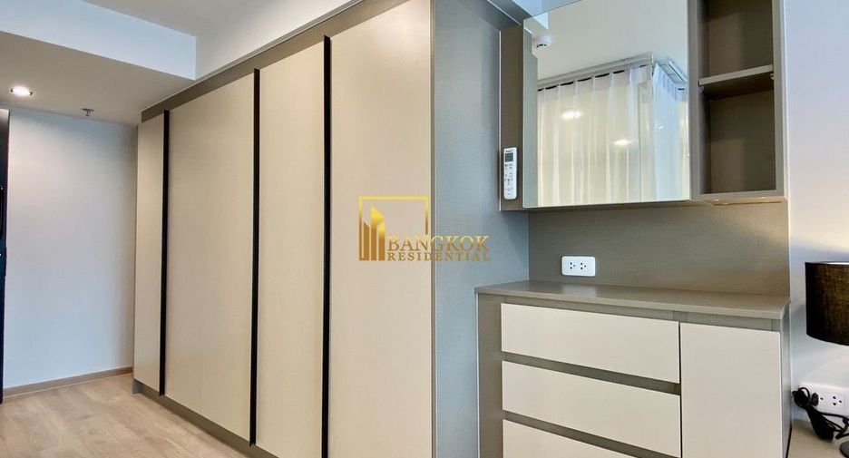 For rent 2 bedrooms condo in Huai Khwang, Bangkok