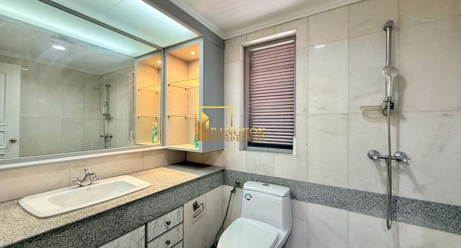 Condo en alquiler de 2 habitaciones en Khlong Toei, Bangkok