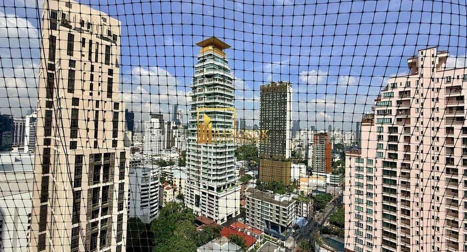 Condo en alquiler de 2 habitaciones en Khlong Toei, Bangkok