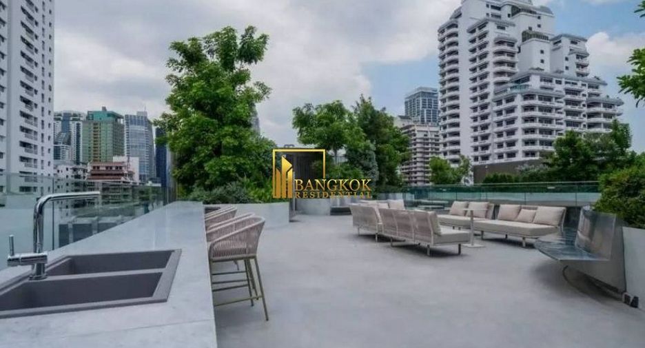 For rent 2 bedrooms condo in Khlong Toei, Bangkok