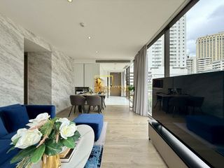 For rent 2 bedrooms condo in Khlong Toei, Bangkok