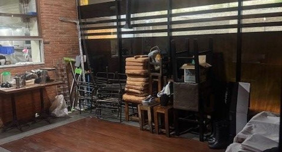 For rent retail Space in Khlong Toei, Bangkok