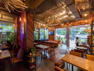 For rent retail Space in Khlong Toei, Bangkok