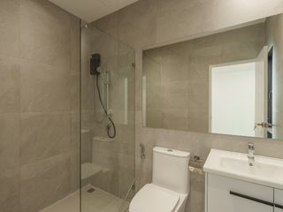 For sale 3 bedrooms townhouse in Watthana, Bangkok