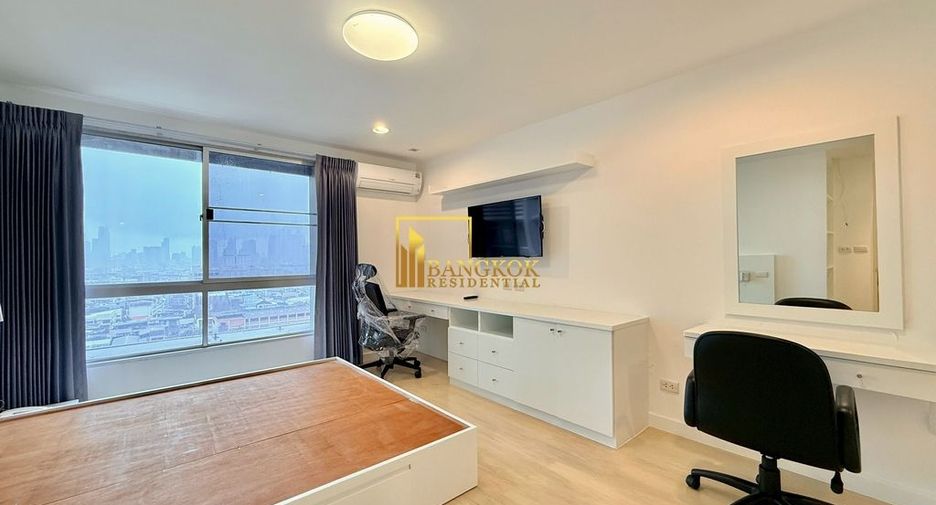 For rent 2 ベッドルーム condo in Yan Nawa, Bangkok