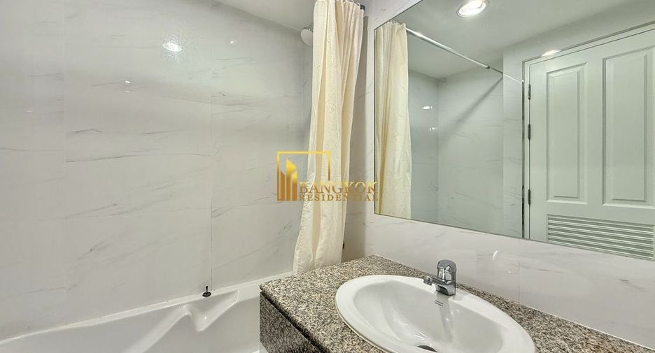 For rent 2 ベッドルーム condo in Yan Nawa, Bangkok