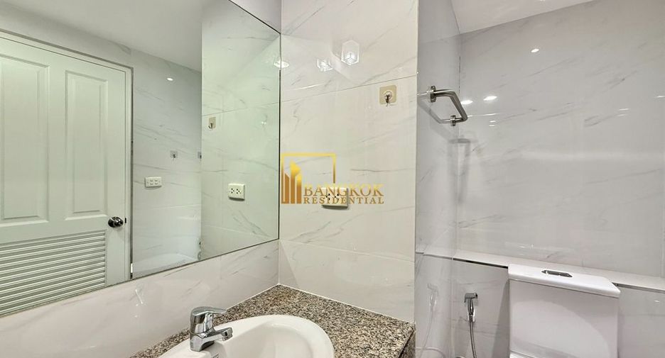 For rent 2 ベッドルーム condo in Yan Nawa, Bangkok
