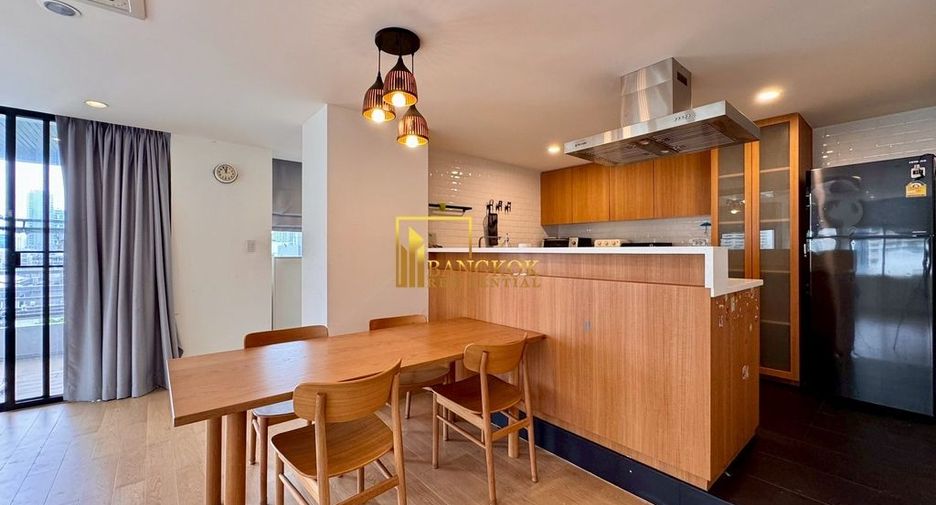 For rent 2 bedrooms condo in Khlong Toei, Bangkok