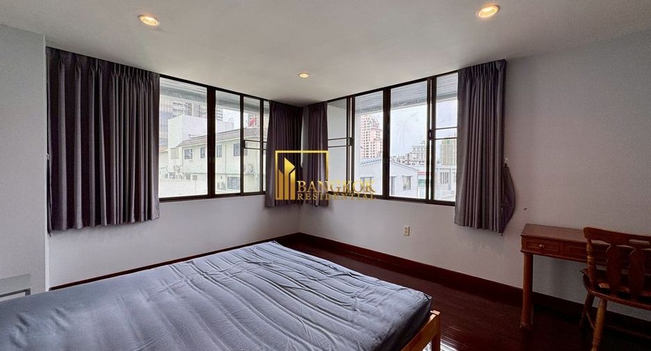 For rent 2 bedrooms condo in Khlong Toei, Bangkok