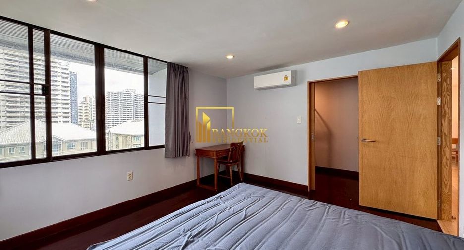 For rent 2 bedrooms condo in Khlong Toei, Bangkok