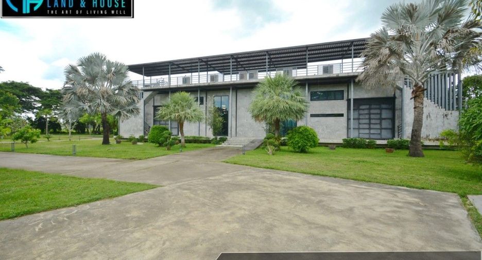 For sale 4 bedrooms house in Mueang Prachuap Khiri Khan, Prachuap Khiri Khan