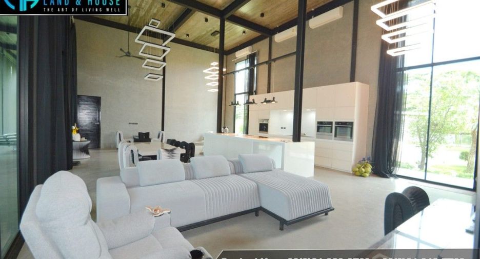For sale 4 bedrooms house in Mueang Prachuap Khiri Khan, Prachuap Khiri Khan