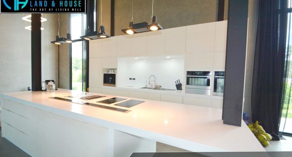 For sale 4 bedrooms house in Mueang Prachuap Khiri Khan, Prachuap Khiri Khan