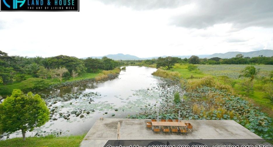 For sale 4 bedrooms house in Mueang Prachuap Khiri Khan, Prachuap Khiri Khan