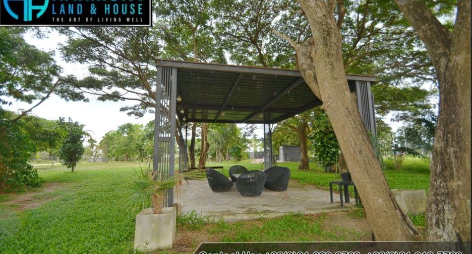 For sale 4 bedrooms house in Mueang Prachuap Khiri Khan, Prachuap Khiri Khan