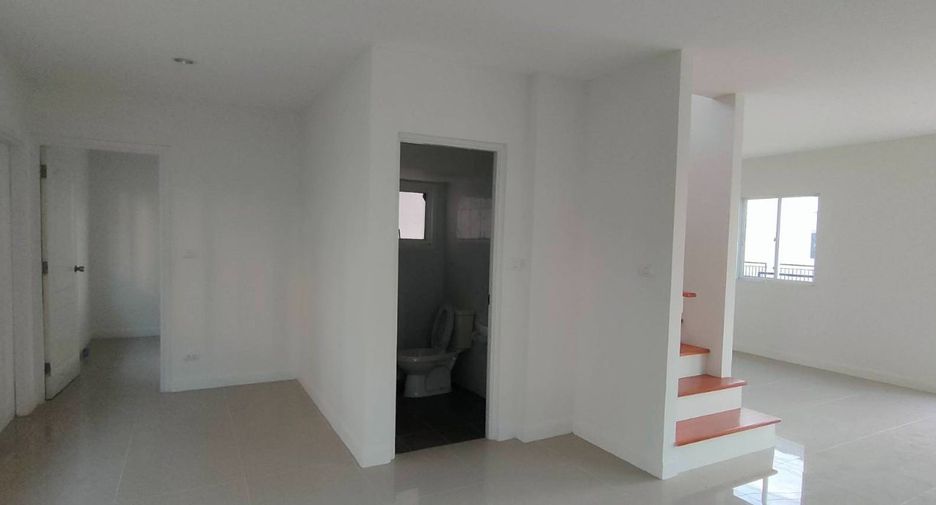 For sale 3 bedrooms townhouse in Bang Phli, Samut Prakan